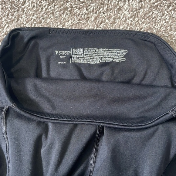 Victoria’s Secret Workout Leggings - Picture 2 of 4
